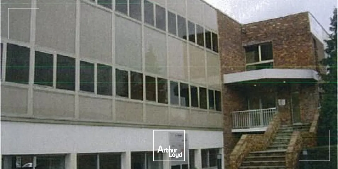 Activités et Bureaux à louer à LES ULIS 91940