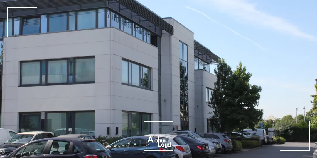 Bureaux à louer à LES ULIS 91940