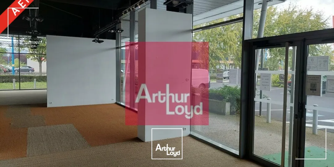 AUBIERE A LOUER LOCAL COMMERCIAL 678 M² - DIVISE : 374 M²