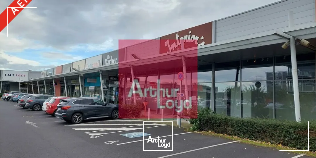 AUBIERE A LOUER LOCAL COMMERCIAL 678 M² - DIVISE : 374 M²