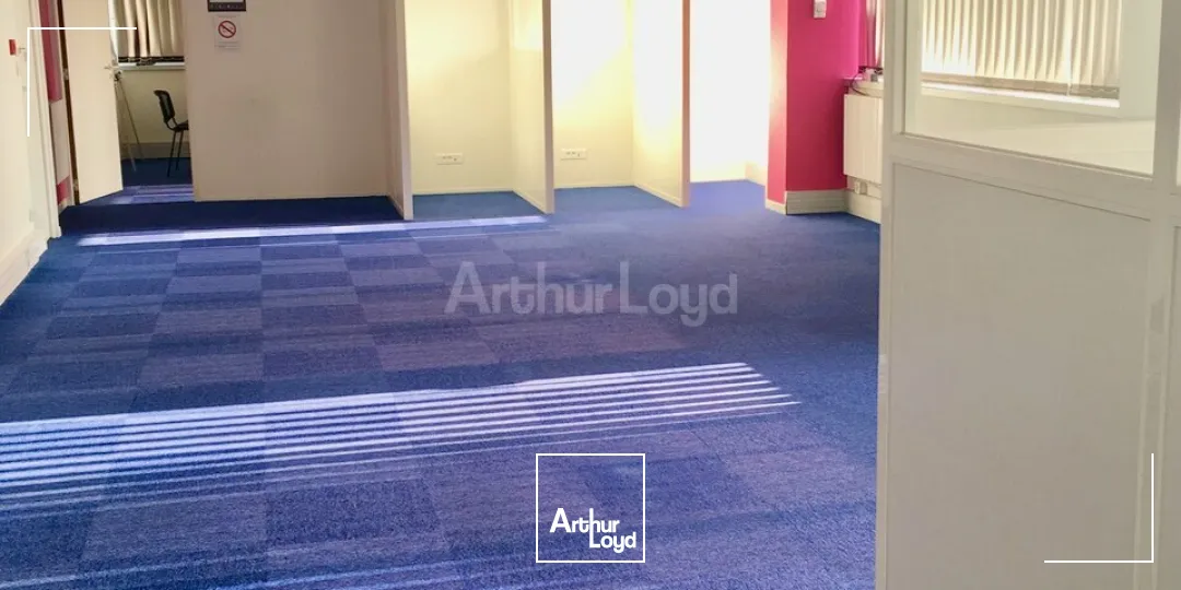 BUREAUX à LOUER de 391 m²
