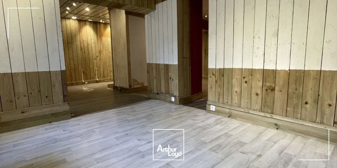 A VENDRE - LOCAL COMMERCIAL - 100 M² - AURAY