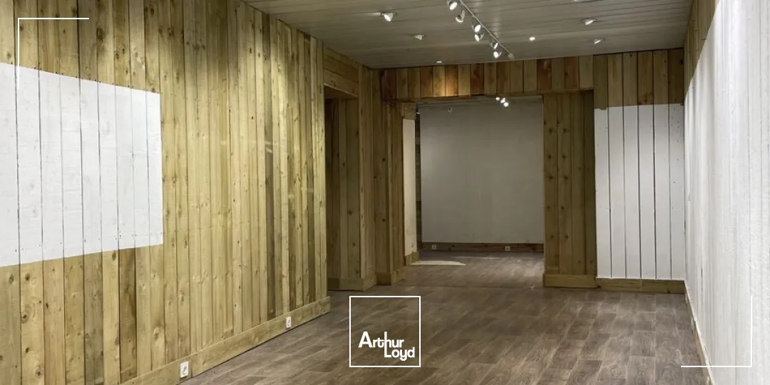 A VENDRE - LOCAL COMMERCIAL - 100 M² - AURAY