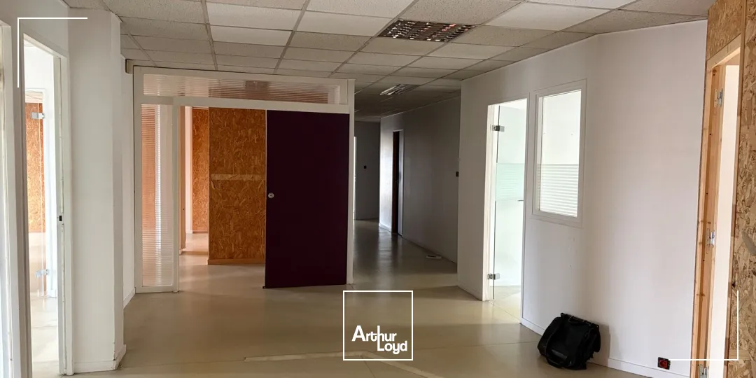 Bureaux de 197 m² en rez-de-chaussée - Vue Loire à Orléans (Châtelet)
