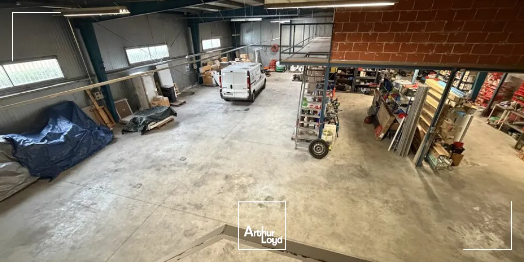 A louer local de stockage - entrepot, en zone sud de Valence