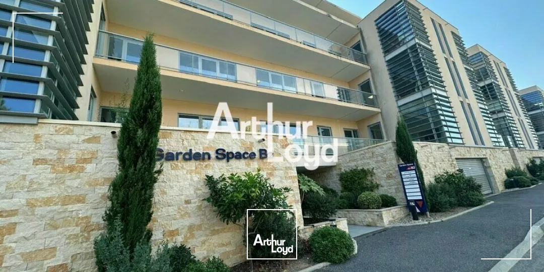 Bureaux neufs à louer 229 m² avec terrasse privative - Proximité Sophia Antipolis 