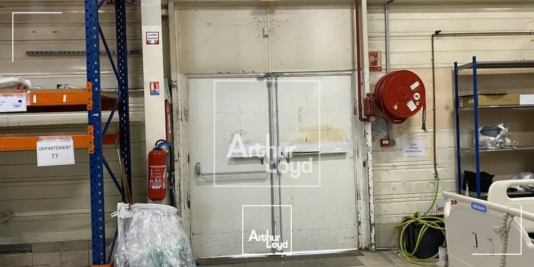 VILLABE BATIMENT INDEPENDANT A VENDRE 