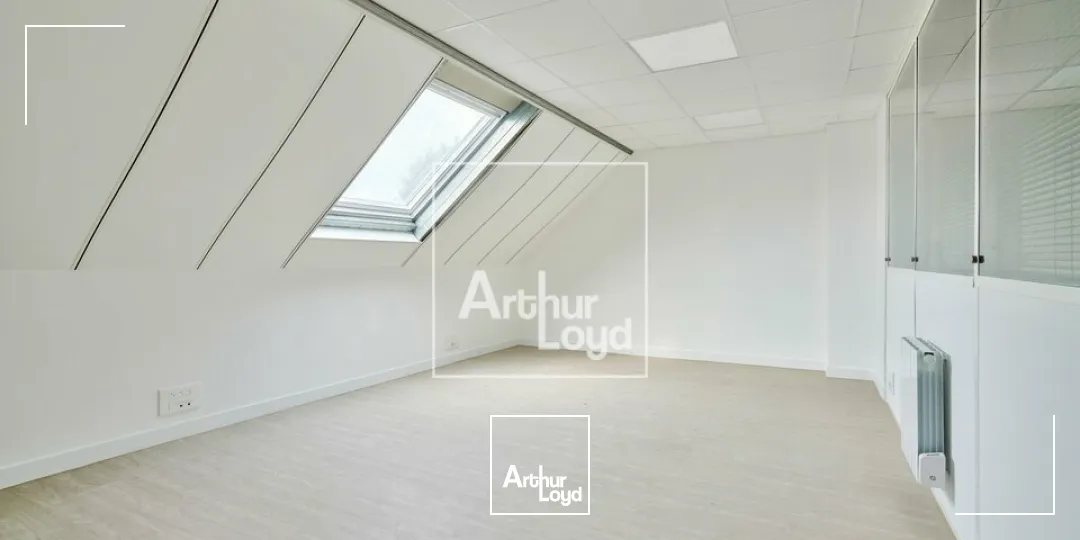 EVRY BORDURE N7 LOCAUX A LOUER