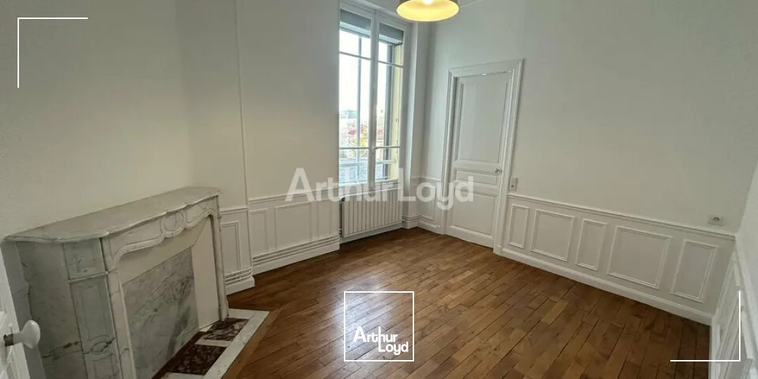 BUREAUX - HYPER CENTRE VILLE REIMS - SECTEUR FORUM