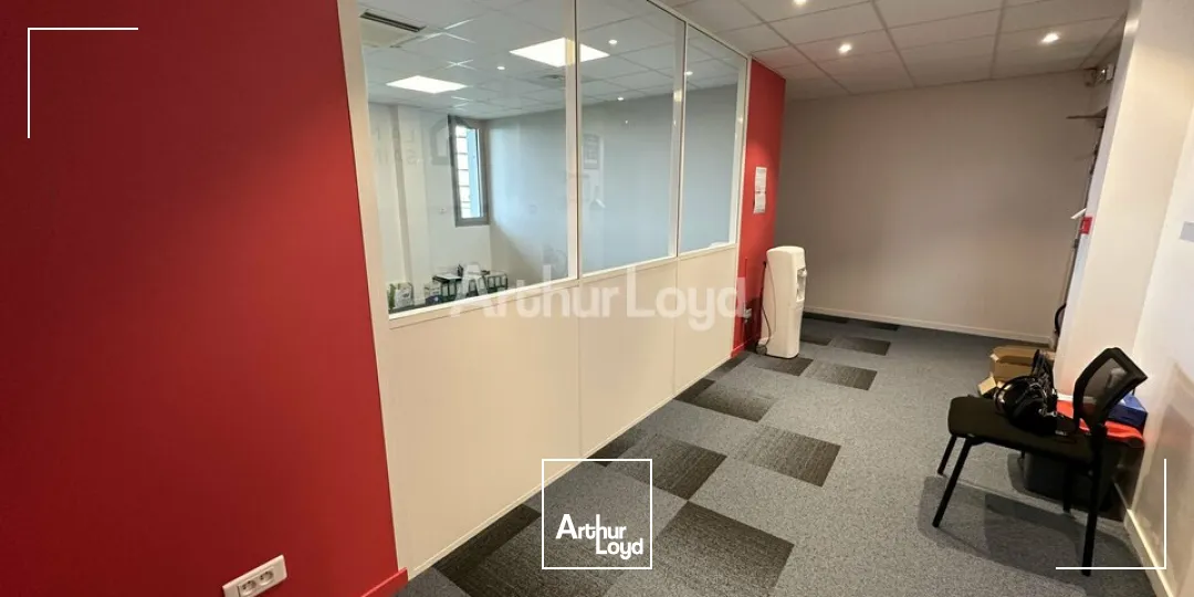 Plateau de bureaux d'environ 356 m2 divisible - REIMS CROIX BANDLIN