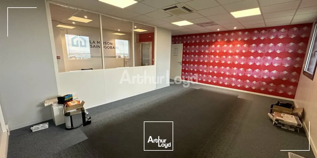 Plateau de bureaux d'environ 356 m2 divisible - REIMS CROIX BANDLIN