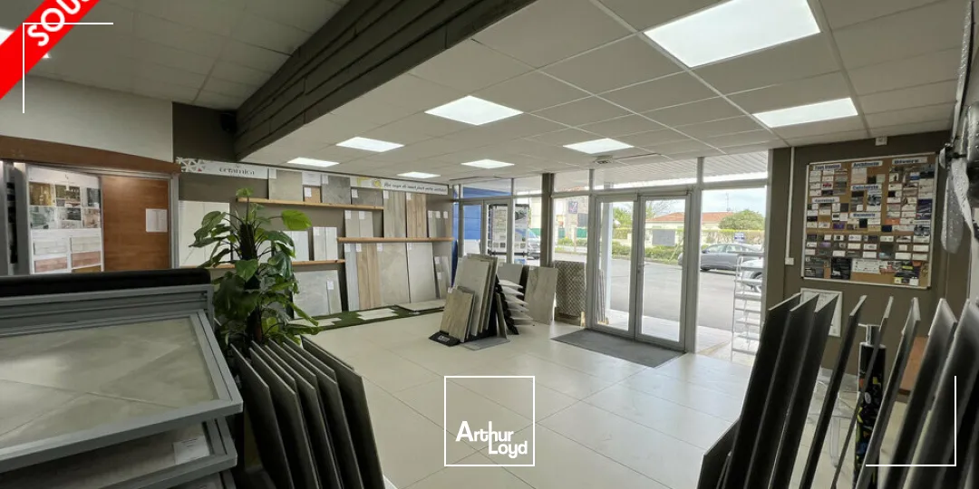 Local commercial avec entrepôt à vendre à CHATEAUBERNARD