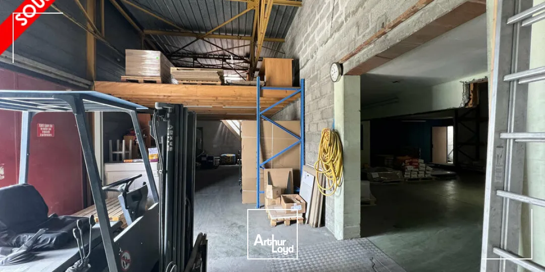 Local commercial avec entrepôt à vendre à CHATEAUBERNARD
