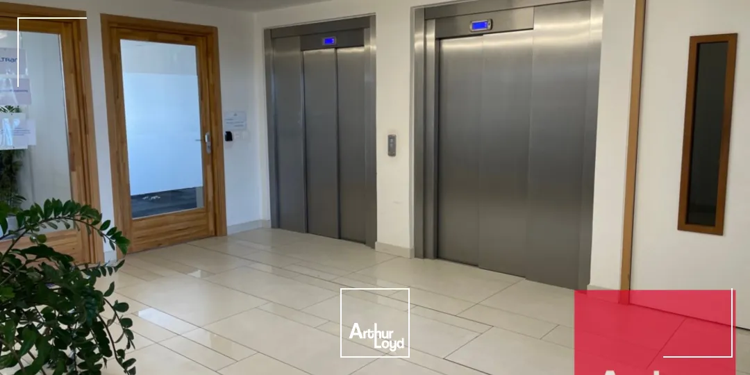 BUREAUX RECENTS A LOUER - PEROLS TRAMWAY ECOCITE PARC AEROPORT