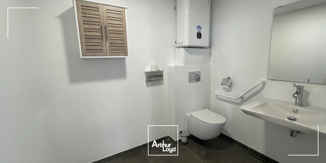 Locaux commerciaux à vendre à EVREUX 27000