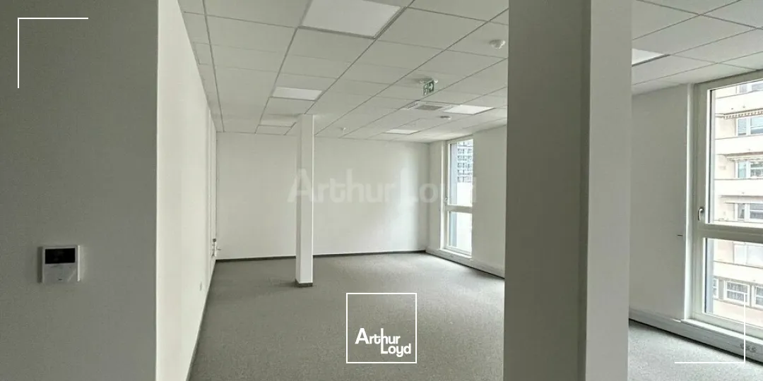 BUREAUX à LOUER de 200 m²