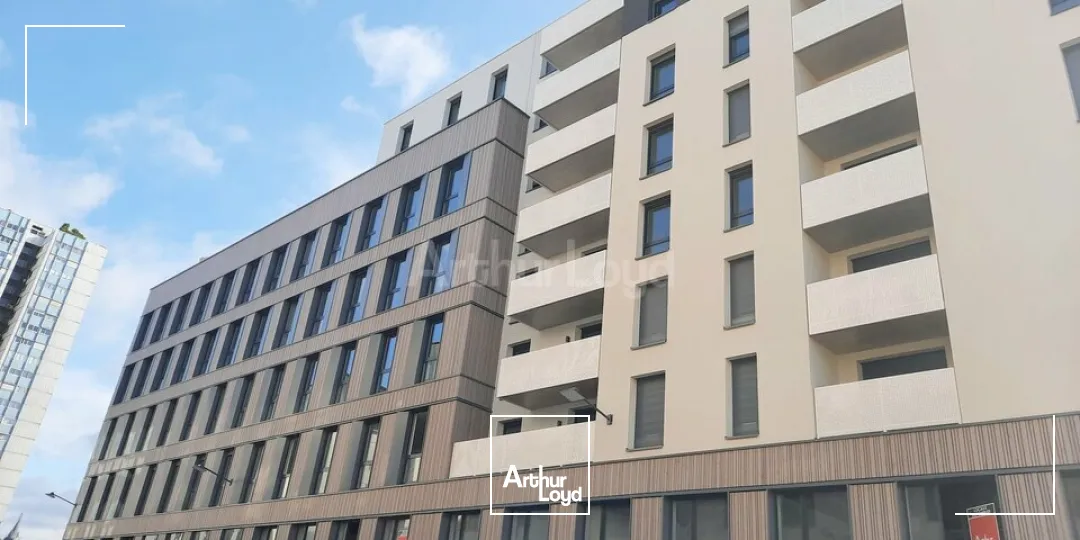 BUREAUX à VENDRE de 174 m²