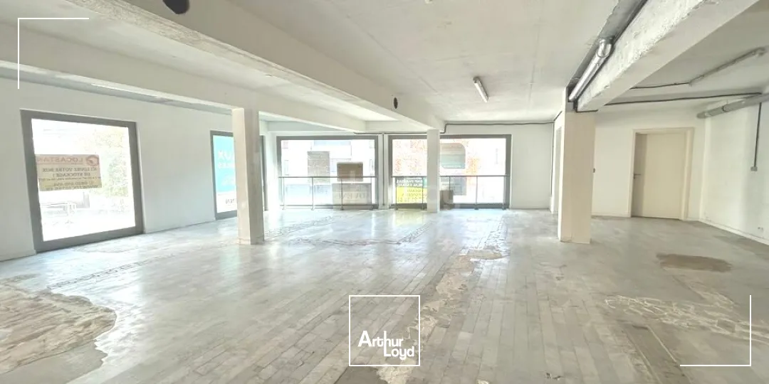 BUREAUX à LOUER de 131 m²