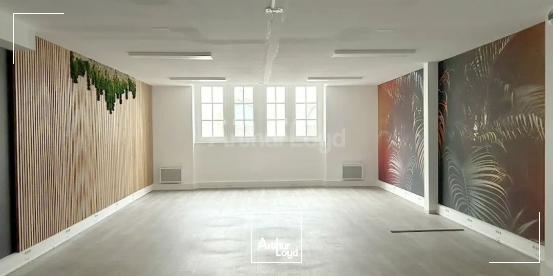 BUREAUX à LOUER de 486 m²