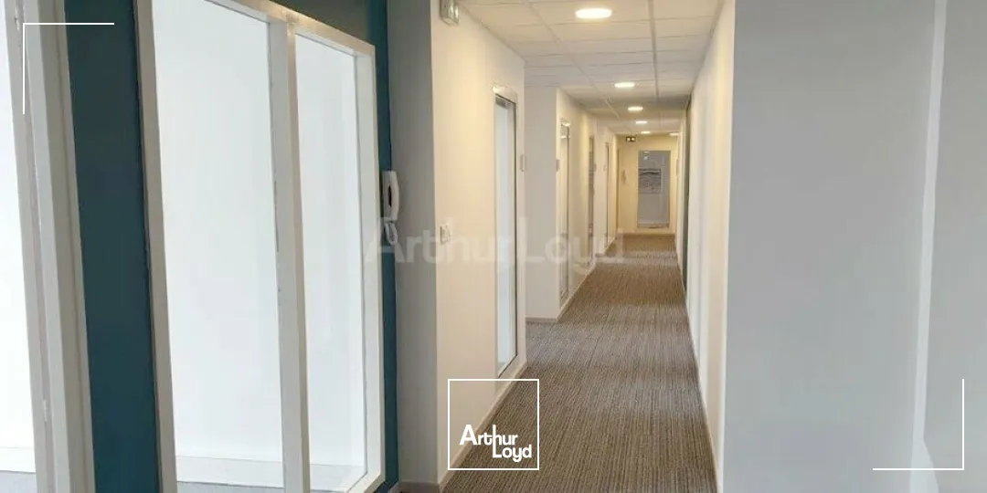 BUREAUX à LOUER de 486 m²