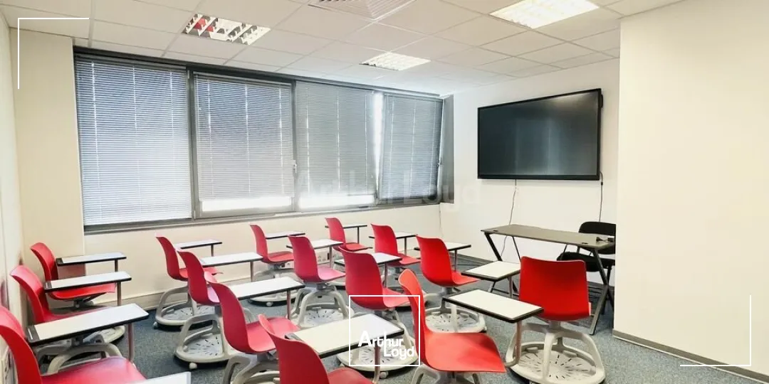 BUREAUX à LOUER de 627 m²