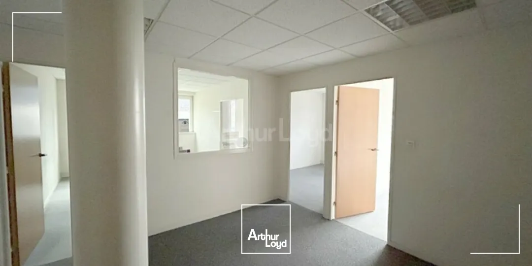 BUREAUX à LOUER de 155 m²
