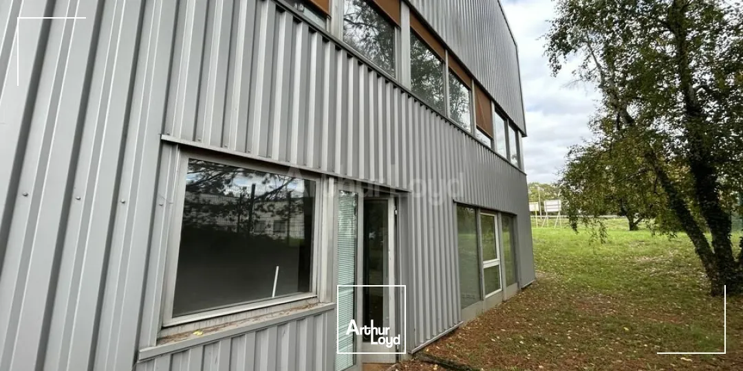 BUREAUX à LOUER de 118 m²