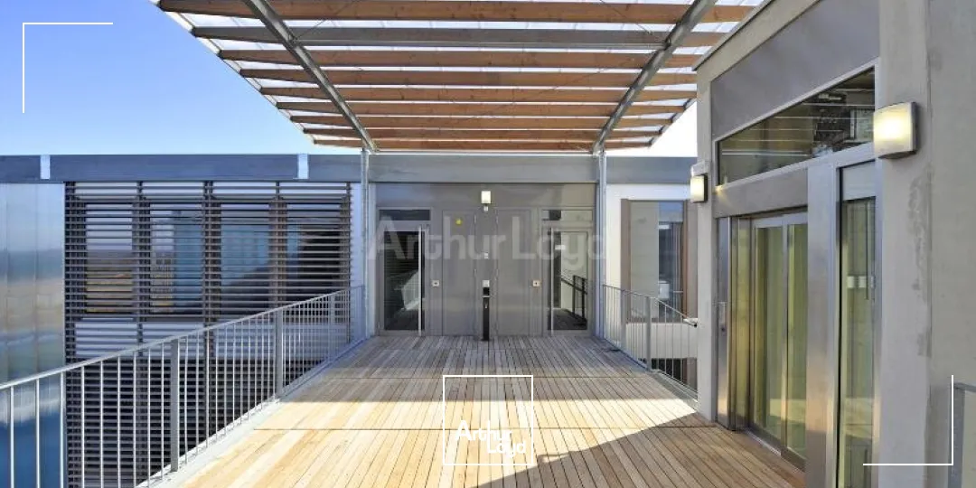 BUREAUX à LOUER de 1392 m²