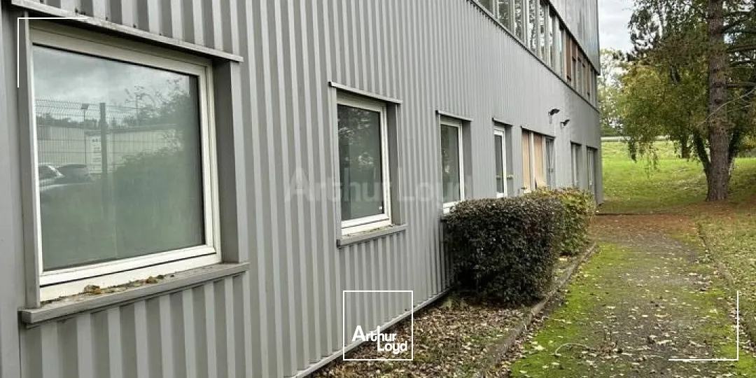 BUREAUX à LOUER de 115 m²