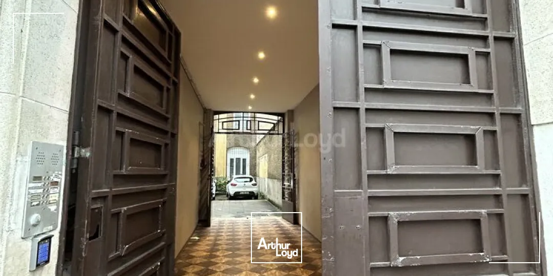 BUREAUX à LOUER de 161 m²