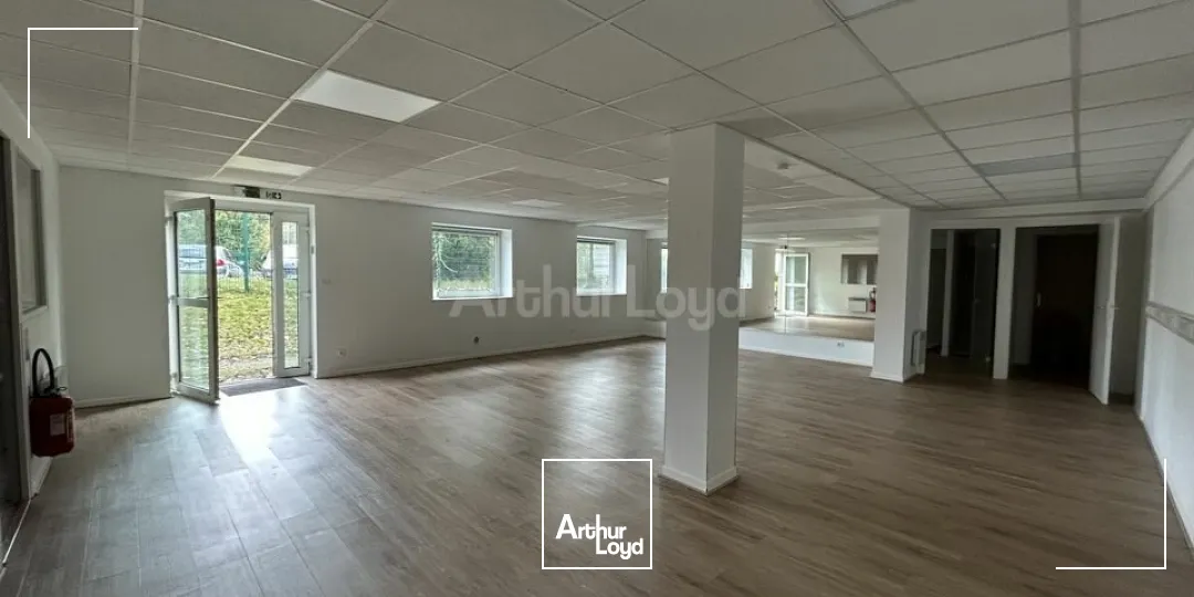 BUREAUX à VENDRE de 1270 m²