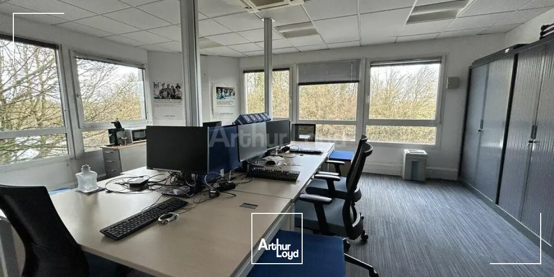 BUREAUX à LOUER de 267 m²