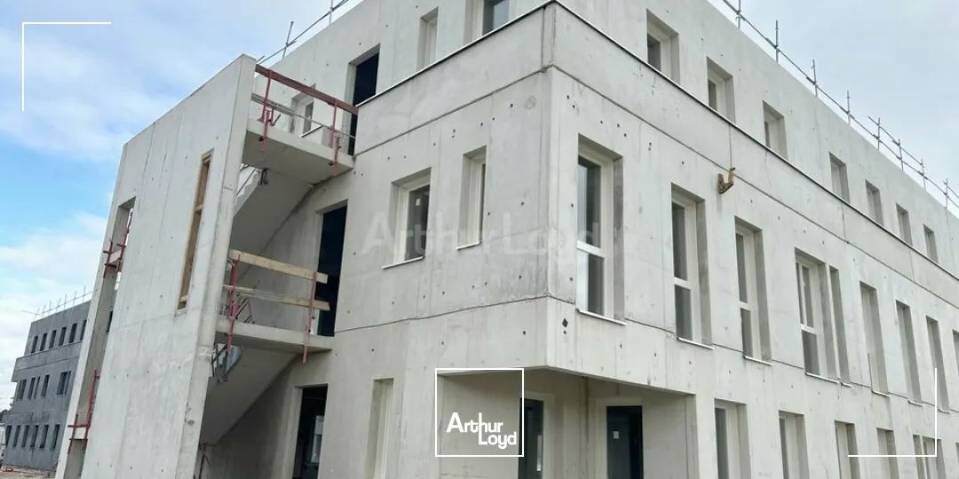 BUREAUX à VENDRE de 254 m²