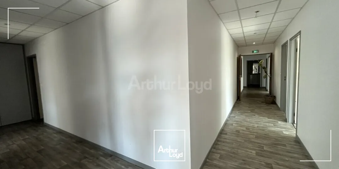 BUREAUX à LOUER de 210 m²