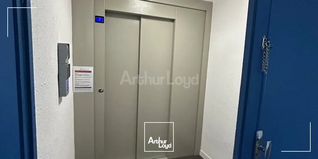 BUREAUX à LOUER de 233 m²