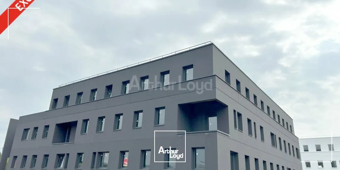 BUREAUX à VENDRE de 1542 m²