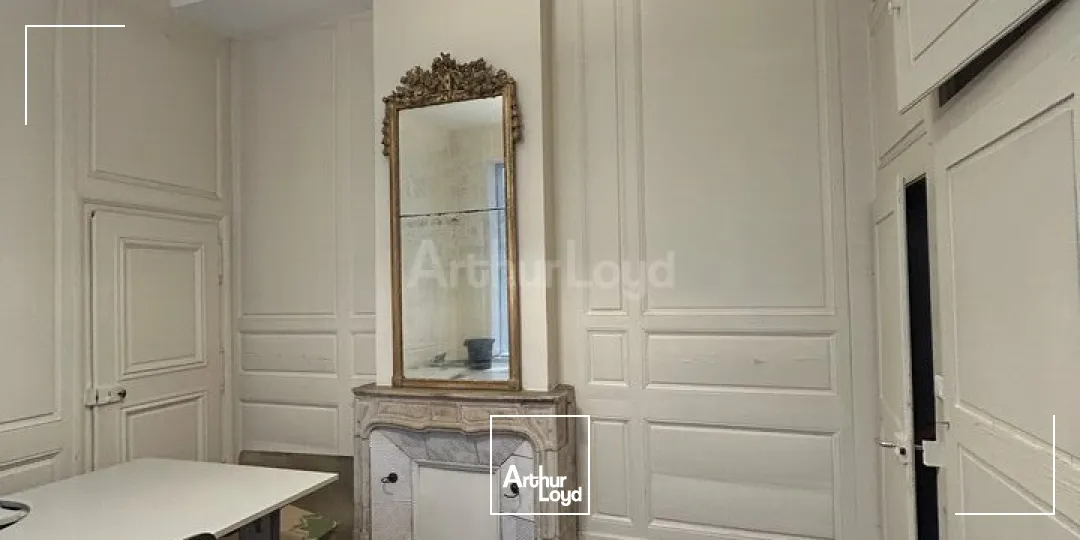 BUREAUX à LOUER de 198 m²