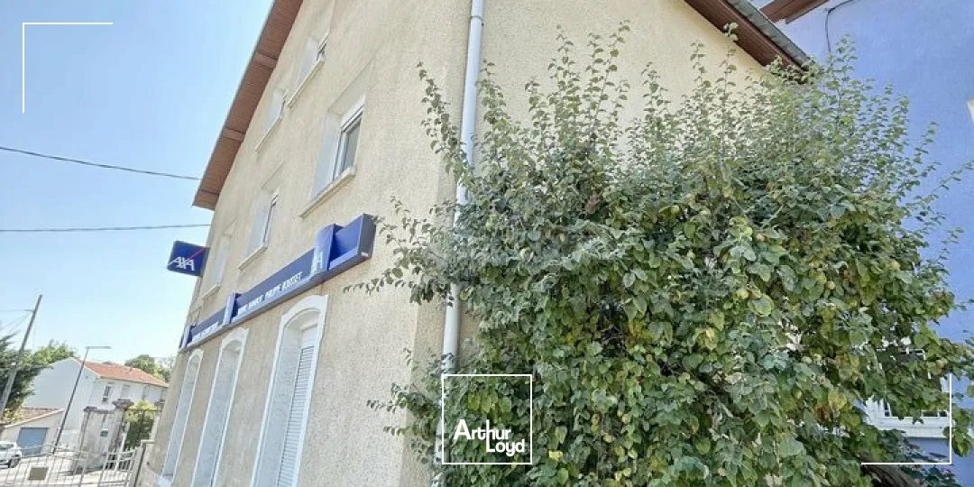 BUREAUX à VENDRE de 367 m²