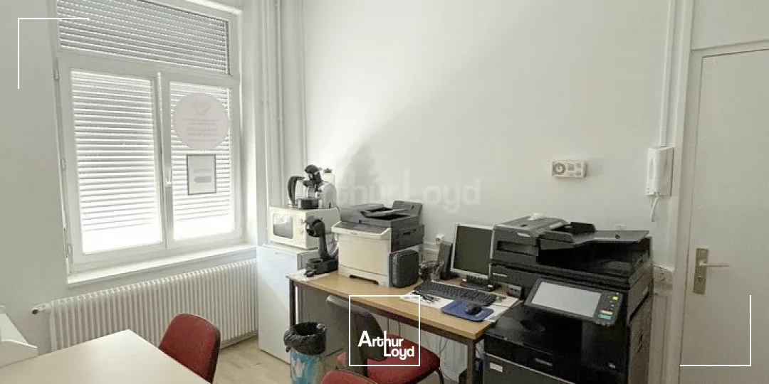 BUREAUX à VENDRE de 367 m²