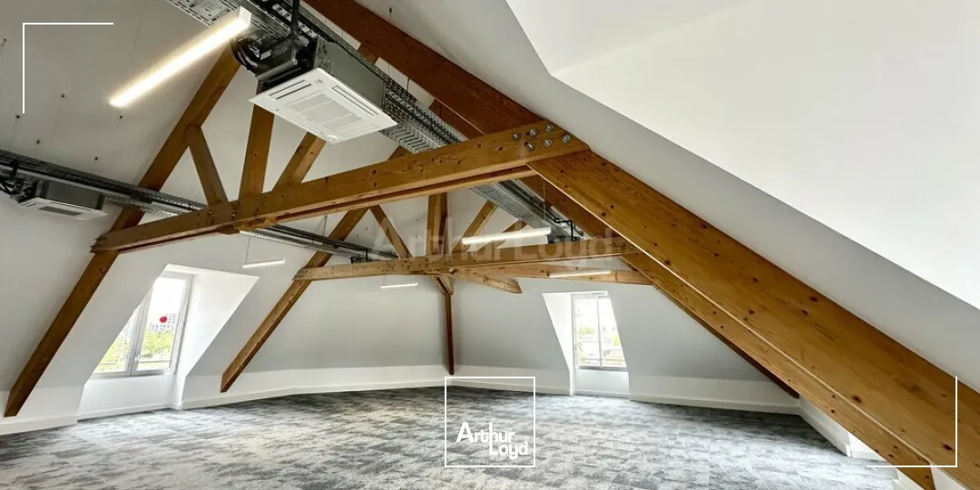 BUREAUX à LOUER de 289 m²