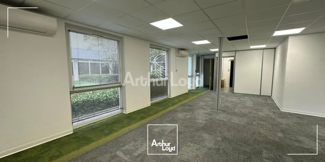 BUREAUX à LOUER de 1769 m²