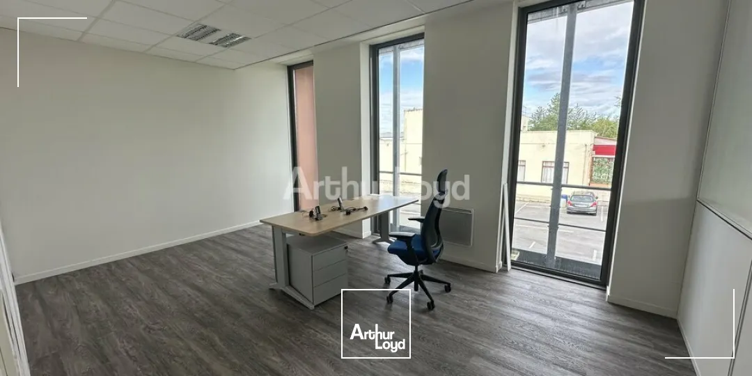 BUREAUX D'ENVIRON 110m2 - REIMS LA POMPELLE