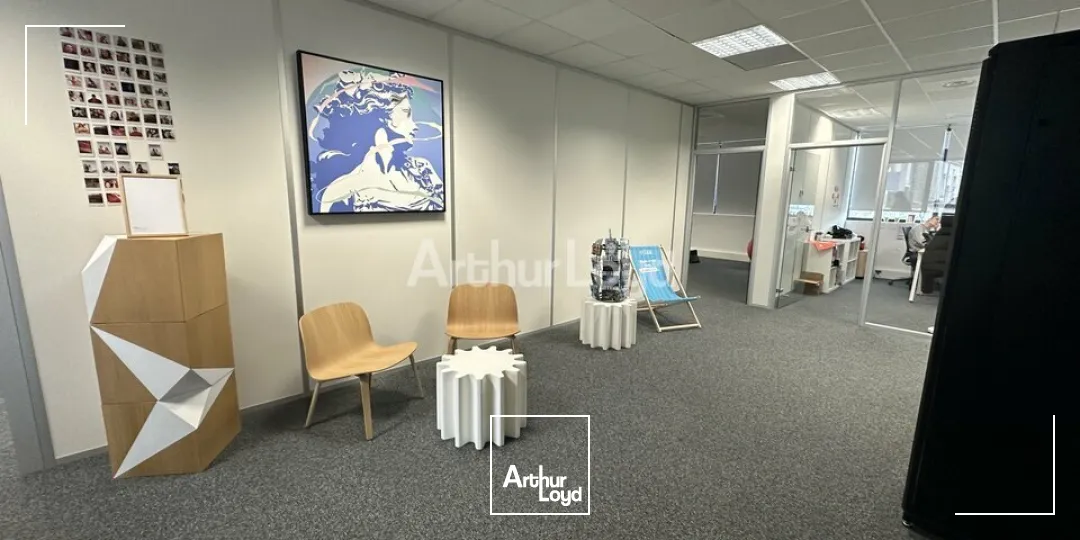 PLATEAUX DE BUREAUX D'ENVIRON 305M2 SECTEUR CLAIRMARAIS