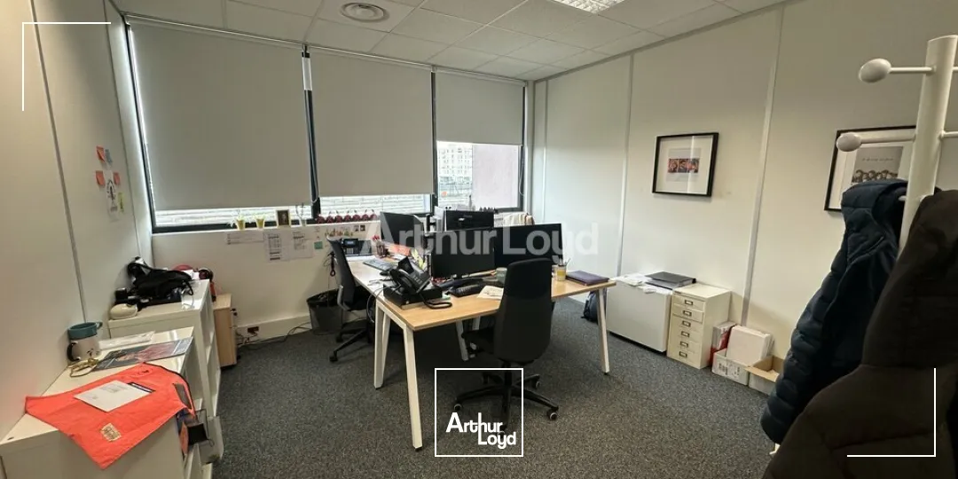 PLATEAUX DE BUREAUX D'ENVIRON 305M2 SECTEUR CLAIRMARAIS