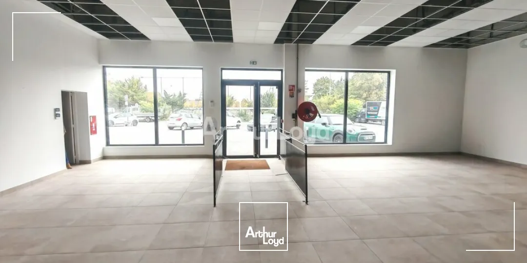 ZAC de la Neuvillette local d'activité d'environ 659m2 