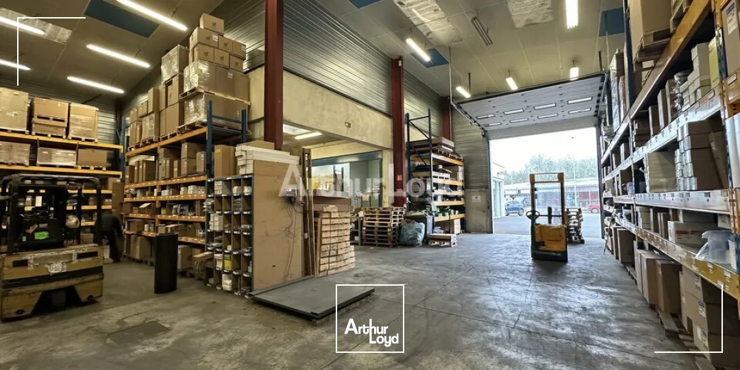 Bâtiment d'activité dune superficie d'environ 1800m2 - CORMONTREUIL