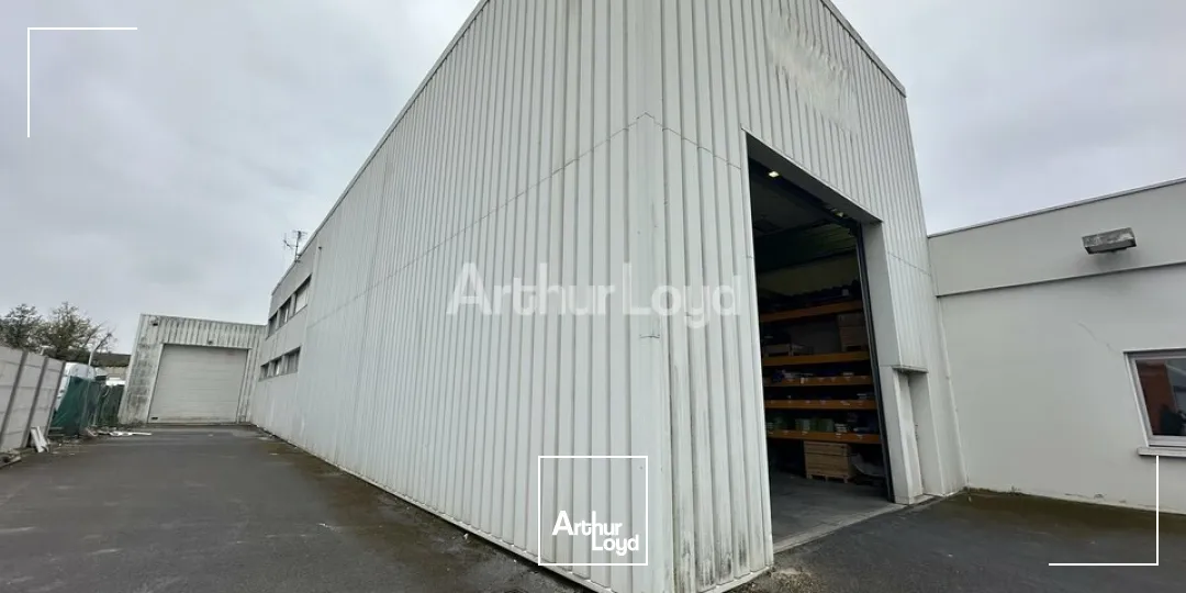 Bâtiment d'activité dune superficie d'environ 1800m2 - CORMONTREUIL