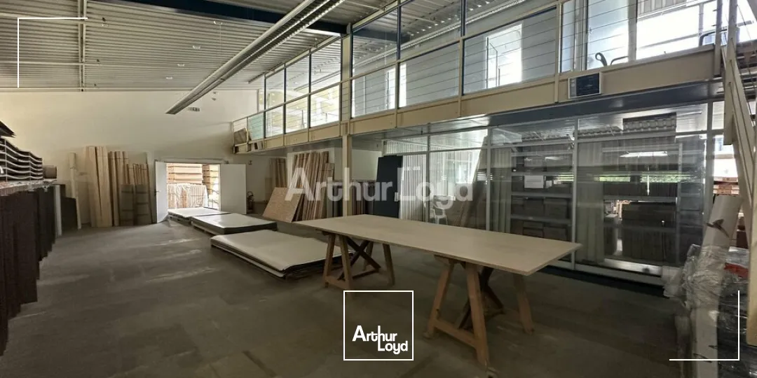 LOCAL D'ACTIVITÉ D'ENVIRON 2 269 M2 - REIMS / BEZANNES