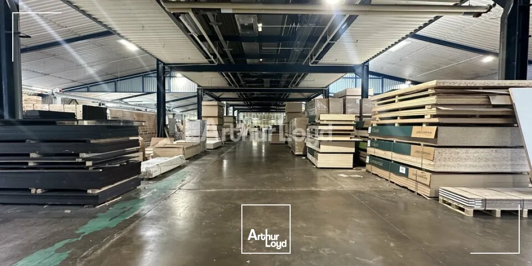 LOCAL D'ACTIVITÉ D'ENVIRON 2 269 M2 - REIMS / BEZANNES