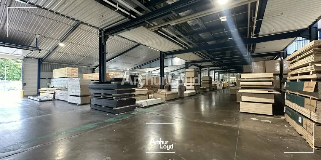 LOCAL D'ACTIVITÉ D'ENVIRON 2 269 M2 - REIMS / BEZANNES